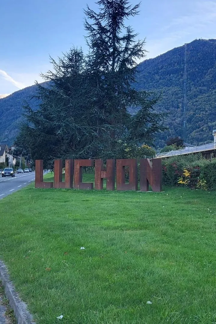 Apartment Ferienwohnung Les Pics Du Courtat Bagnères-de-Luchon